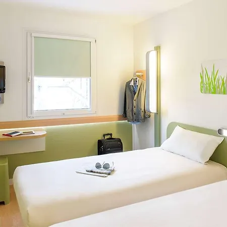Ibis Budget Sud * Вьен