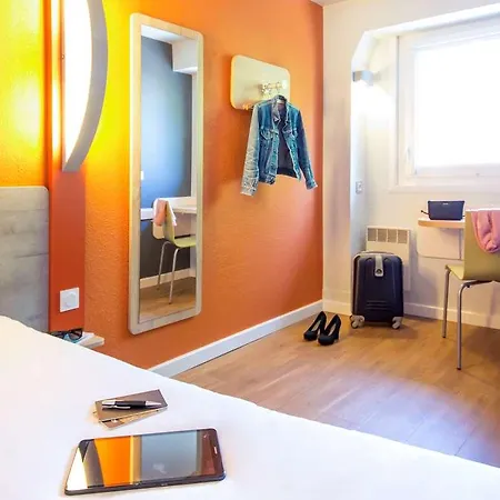 Ibis Budget Sud Отель *